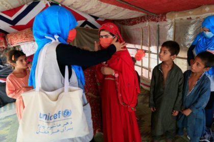 یونیسف: در جریان سال جاری به ۱۹ میلیون تن در افغانستان خدمات صحی و تغذیه ارایه کرده‌ایم