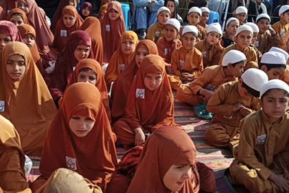 وزارت معارف گروه طالبان از جذب بیش از ۱۲ هزار دانش‌آموز در مراکز  تعلیمات اسلامی خبر داد
