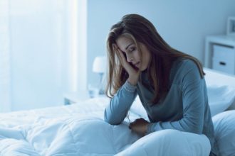 خوابیدن کم‌تر از پنج ساعت در شب خطر ابتلاء به افسردگی را در افراد افزایش می‌دهد