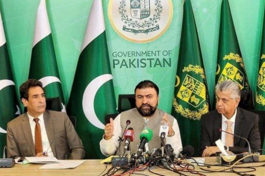 وزیر داخله‌ی پاکستان از اخراج مرحله‌وار مهاجران بدون‌اسناد خبر داد
