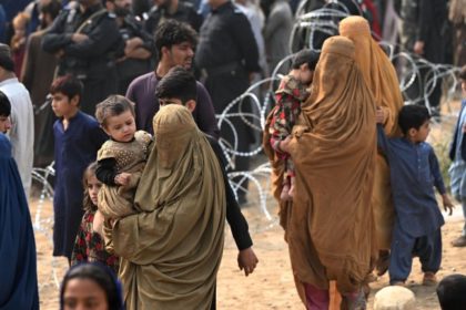 سه نهاد وابسته به سازمان ملل در رابطه به پیامدهای اخراج پناه‌جویان افغانستانی از پاکستان هشدار دادند