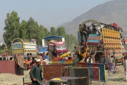 برگشت‌‌اجباری بیش از ۱۱ هزار مهاجر از پاکستان طی یک ماه گذشته به استان لغمان