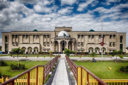 اعطای ۵۰ بورسیه‌ی تحصیلی از سوی دانش‌گاه عبدالولی خان پاکستان برای بانوان افغانستانی