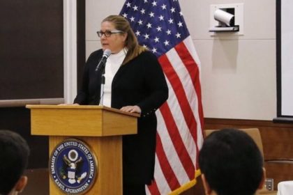 کاردار سفارت آمریکا بر‌ای افغانستان: مردم افغانستان نیاز به کمک دارند