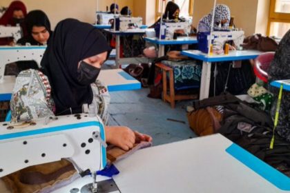 ایجاد سیستم برق خورشیدی برای ۱۵ کارگاه تولیدی زنان در استان بلخ