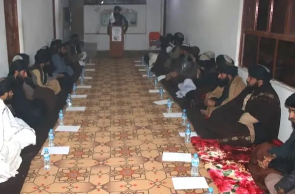 طالبان نشستی را در‌باره‌ی چگونگی خدمت در رسانه‌های اجتماعی با جوانان در ارزگان برگزار کردند