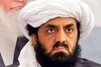 به موتر یکی از رهبران جمعیت علمای اسلام در پاکستان حمله شد